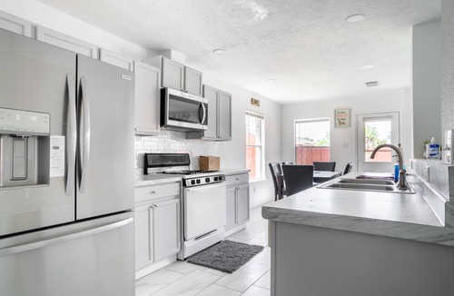 Clodine House | Stylish 4br 2.5ba Haven In Houston 4 Bedroom Home by RedAwning