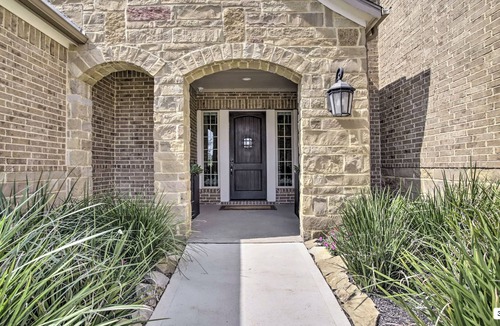 Barker House | Stylish 4br Family House with Top Notch Amenities!