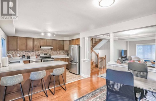 Streetsville House | Stylish 4BR Home 20 Mins from YYZ