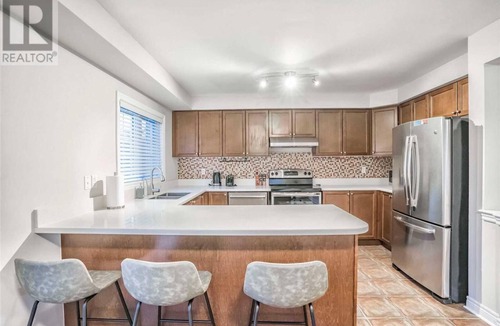 Streetsville House | Stylish 4BR Home 20 Mins from YYZ