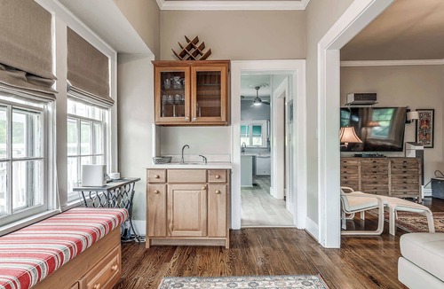 Tulsa House | Stylish 4BR Home in Tulsa for Groups