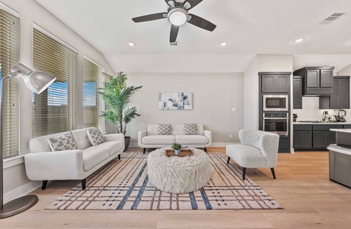 Clodine House | Stylish 4BR Home｜With Gourmet Kitchen｜30-Night Min｜Mainfloor Bedroom #42288