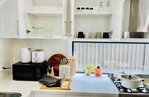 Marsden Park House | Stylish 4BR Villa with Office: Modern and Comfy