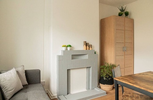 Banbury House | Stylish 5-Bed Home | Modern & Cozy Feel