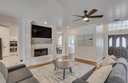 North Richland Hills House | Stylish 5-Bedroom Home w Pool & Modern Amenities