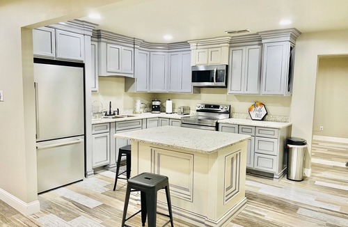 Eagle Pass House | Stylish 5Bedroom/6Beds/2Bath Plenty of Parking