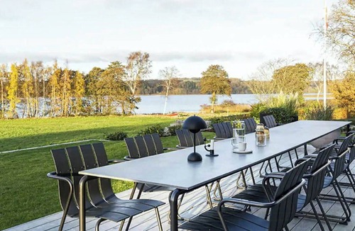 Ry House | Stylish 70's villa with forest and lake view in Ry