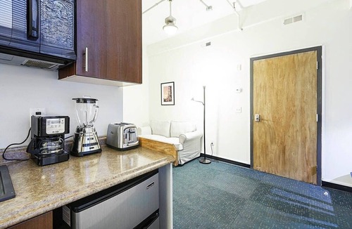 Downtown Boston Apartment | Stylish Affordable Downtown Boston Studio!