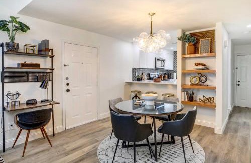 Allen House | Stylish Allen Home near Watters Creek Village