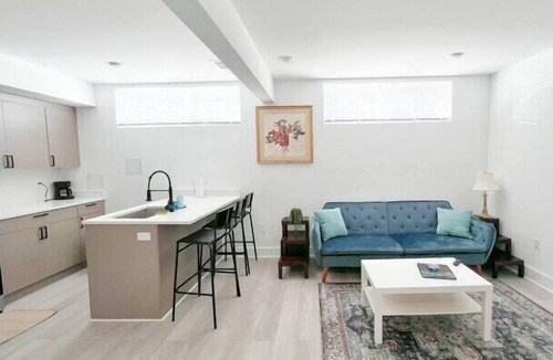 Brookland Bed & Breakfast | Stylish and Bright 2BR Unit in DC