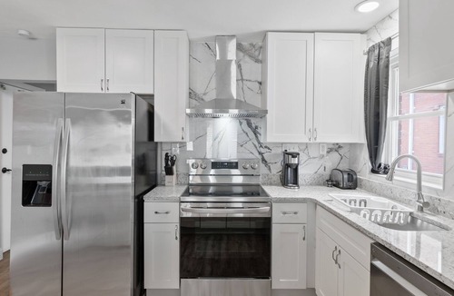 Richmond Heights House | Stylish and Cozy in Saint Louis - Pets Allowed