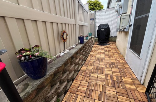 Lido Beach Apartment | Stylish and comfortable 2BR APT Steps to the beach!