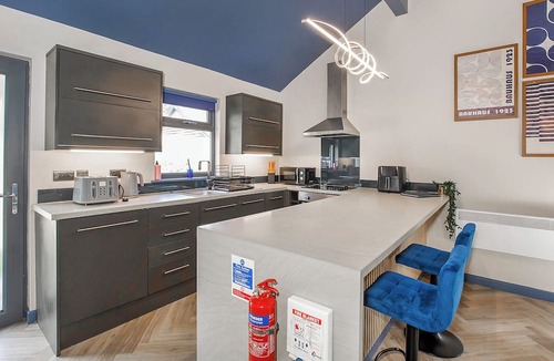 Selby Ski Chalet | Stylish and luxurious open plan lodge.