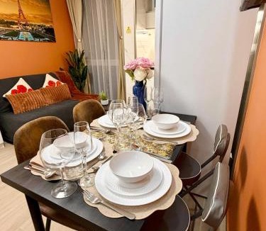 Croulebarbe Apartment | Stylish Apartment in Paris Center Metro 6 Glacière & M7 Les Gobelins