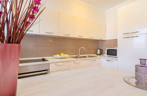 Zidarici Apartment | Stylish apartment Mande 2 in villa by the sea on Krk