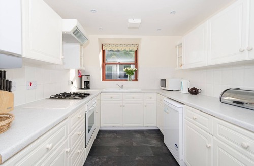 West Looe House | Stylish apartment on the waterfront.