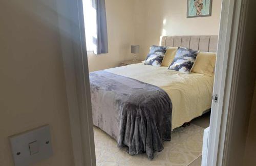 Kinlet Apartment | Stylish apartment sleeps 6
