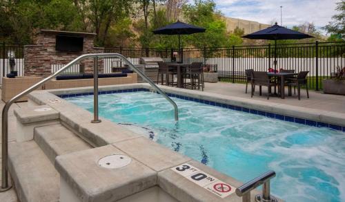 Fairpark Apartment | Stylish Apartment Close to Attractions
