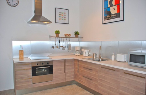 Bastide Saint-Louis Apartment | Stylish Apartment with Roof Terrace