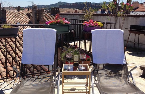 Bastide Saint-Louis Apartment | Stylish Apartment with Roof Terrace