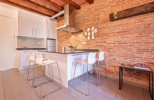 El Poble-sec Apartment | Stylish Apartments in Poble-sec — Steps from Barcelona’s Best - Several units!
