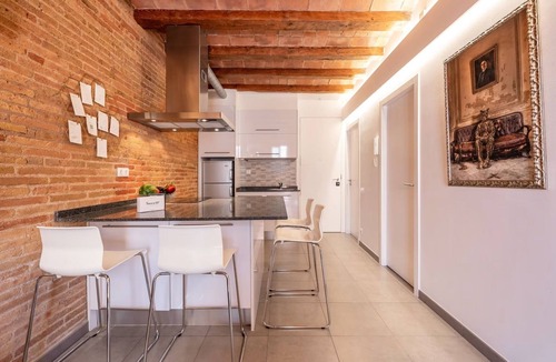 El Poble-sec Apartment | Stylish Apartments in Poble-sec — Steps from Barcelona’s Best - Several units!