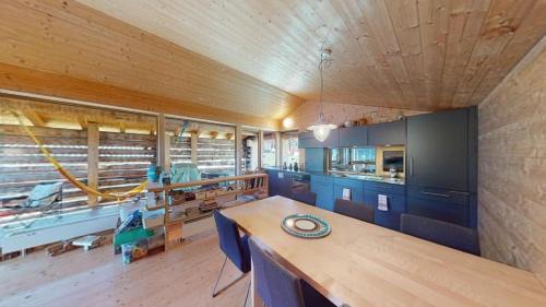 Obermutten House | Stylish architects hut ski lift