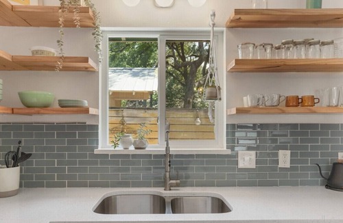 North University Apartment | Stylish Austin Retreat w/Luxurious King Bed + W/D