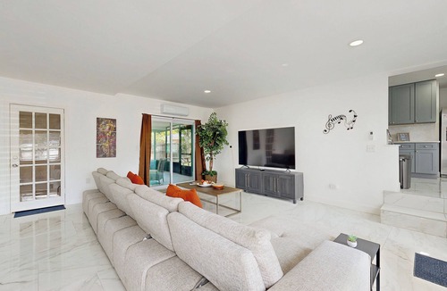 Avondale House | Stylish Avondale Home Pet-friendly & Walkable