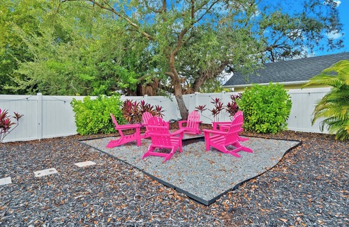 Sun Bay South House | Stylish Backyard PARADISE! Pool, Golf, Fire Pit