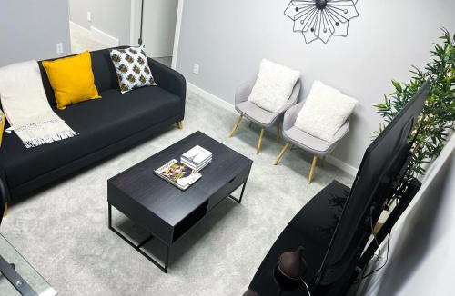 Transcona Apartment | Stylish Basement Suite with Modern Comforts