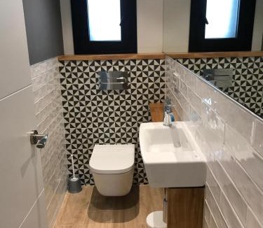 Cubelles House | Stylish Beach House 600m to sea