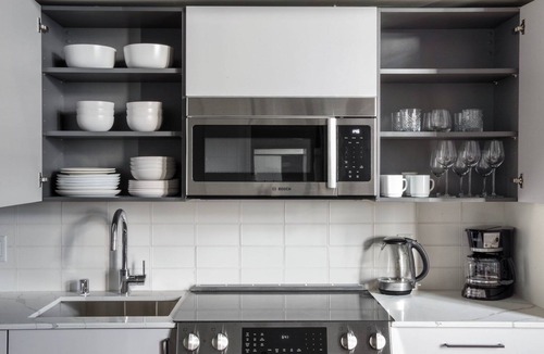 Belltown Apartment | Stylish Bell Town Studio w/Garden & Gym, nr Restaurants, by Blueground