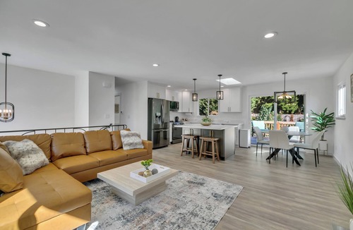 Newport House | Stylish Bellevue Retreat