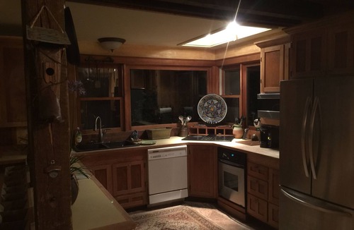 Bend House | Stylish Bend Mountain View Home