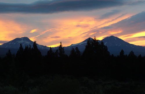 Bend House | Stylish Bend Mountain View Home