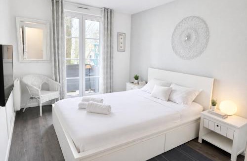 Serris Apartment | Stylish Blue Val dEurope Disneyland Paris P8