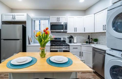 Avondale Apartment | Stylish & Bright Gem Overlooks Lovely Park with Great Amenities