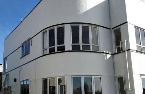 Hamilton Apartment | Stylish CBD apartment with stunning river views