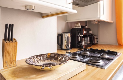 Somers Town Apartment | Stylish central London flat, recently refurbished!