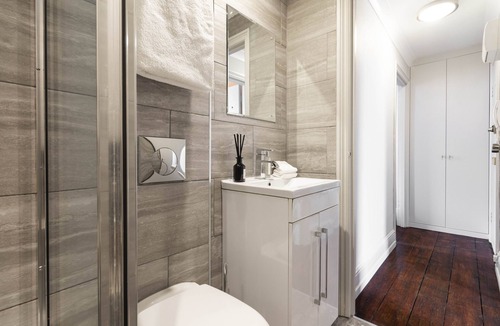 Somers Town Apartment | Stylish central London flat, recently refurbished!