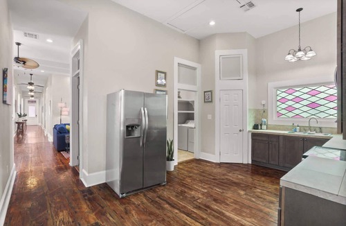 Mid-City House | Stylish, Central Nola Getaway! Parking+Street Car