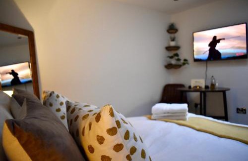 Fairfield Apartment | Stylish centrally-located studio with parking