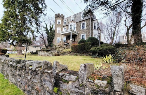 Elkins Park Apartment | Stylish & Charming 2BR | Monthly Discount