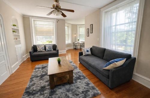 Elkins Park Apartment | Stylish & Charming 2BR Monthly Discount
