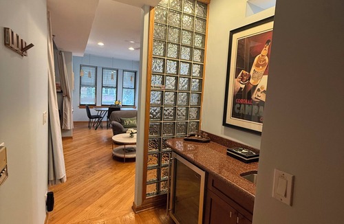 Irving Park Apartment | Stylish Chicago 1.5BR, 1 Bath + Sleeper Sofa Condo