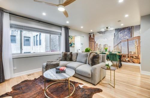 Edgewater Beach House | Stylish Chicago Retreat: Walk to Loyola University