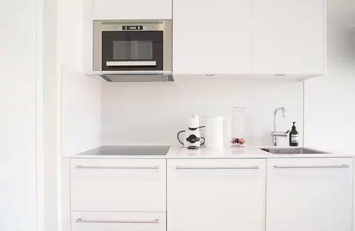 Hottingen Apartment | Stylish City Center Studio w/Balcony
