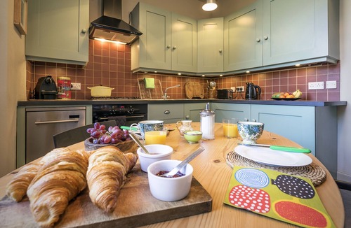 New Town Apartment | Stylish City Centre Apartment