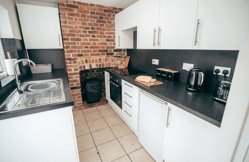 Canterbury House | Stylish city centre hideaway